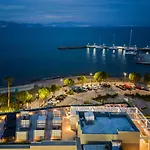 Aparthotel Divine &