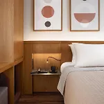 Aparthotel Divine & 4*