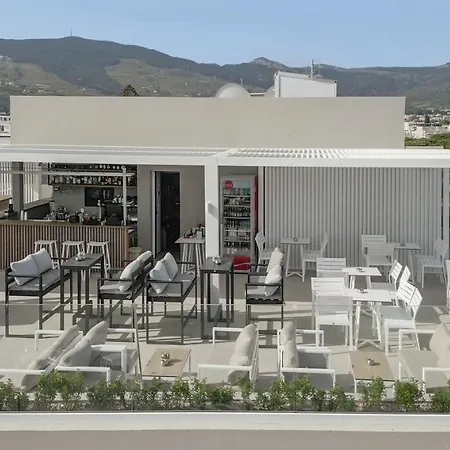 Lejlighedshotel Divine & 4*