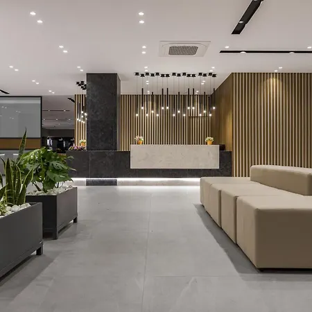 Aparthotel Divine &