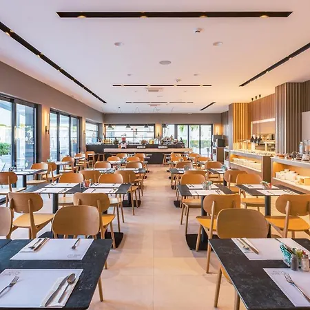 Divine & Lejlighedshotel Kos By