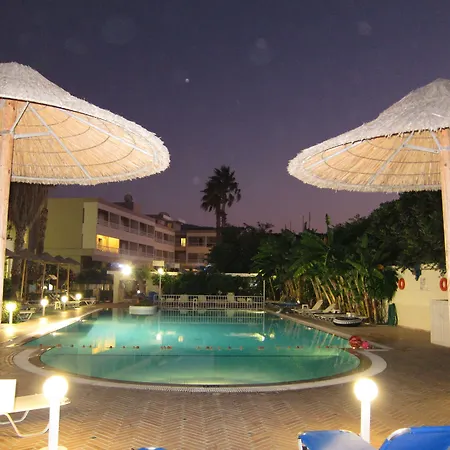 Divine & Lejlighedshotel Kos By