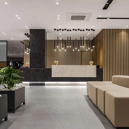 Hotel de apartamente Divine & 4*