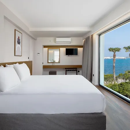 Apart Otel Divine & 4*
