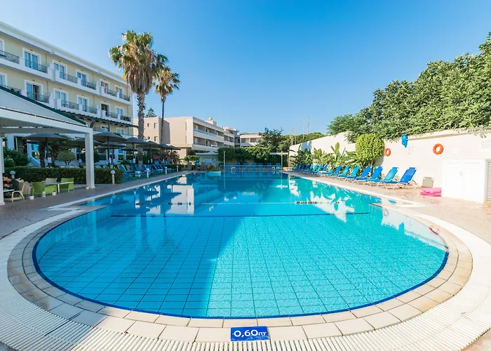 Apartmanhotel Divine & 4*